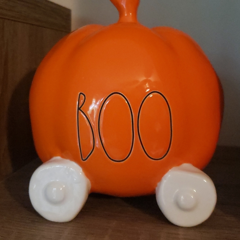 Rae Dunn BOO Pumpkin Carriage